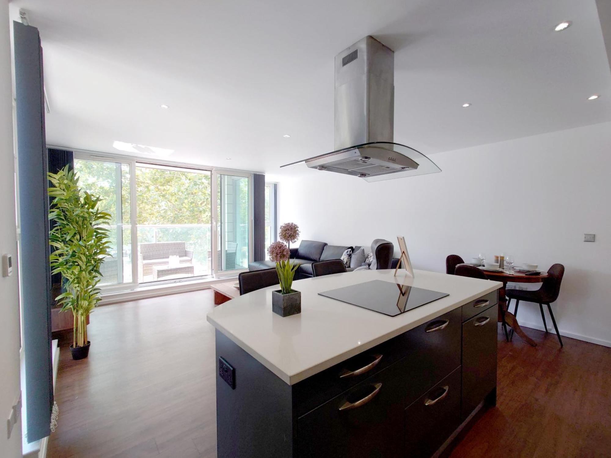Fully Serviced Two Bed Apartment By Excel & O2 Лондон Екстериор снимка