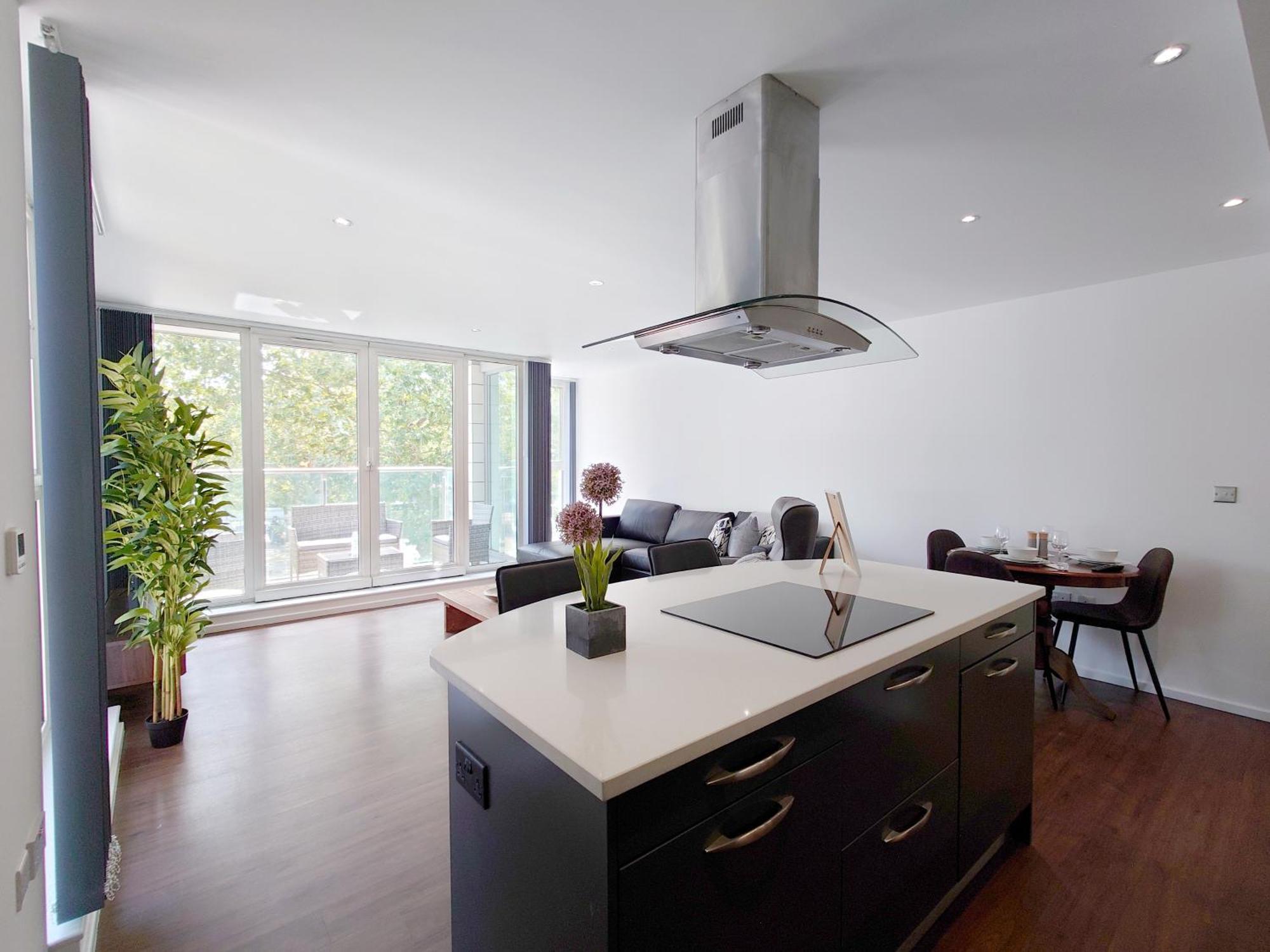 Fully Serviced Two Bed Apartment By Excel & O2 Лондон Екстериор снимка